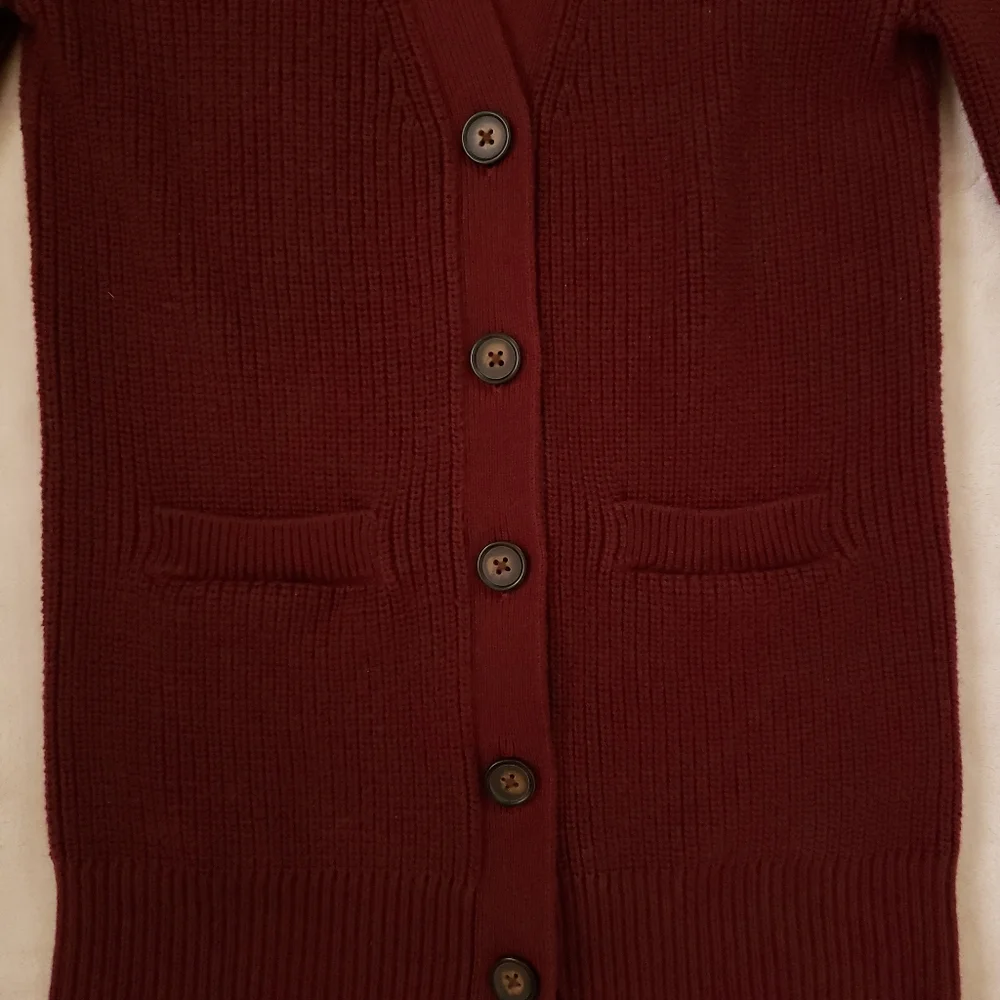 Old Navy Burgundy Red Shaker Stitch V-Neck Button Cardigan Sweater